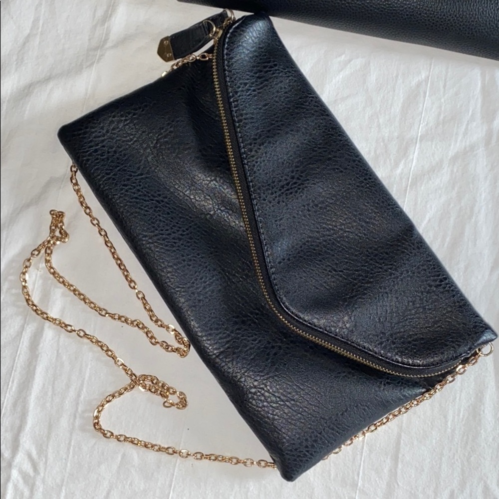 Urban Expressions Crossbody.